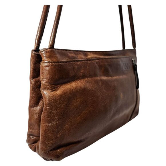 Land Trentino Distressed Leather Shoulder Bag Made in Columbia - Picture 7 of 13